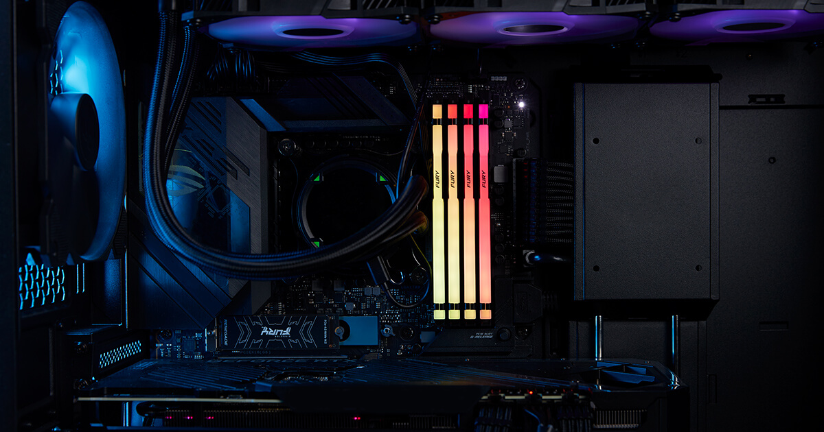Profesyonel yayın için çift PC kurulumu.