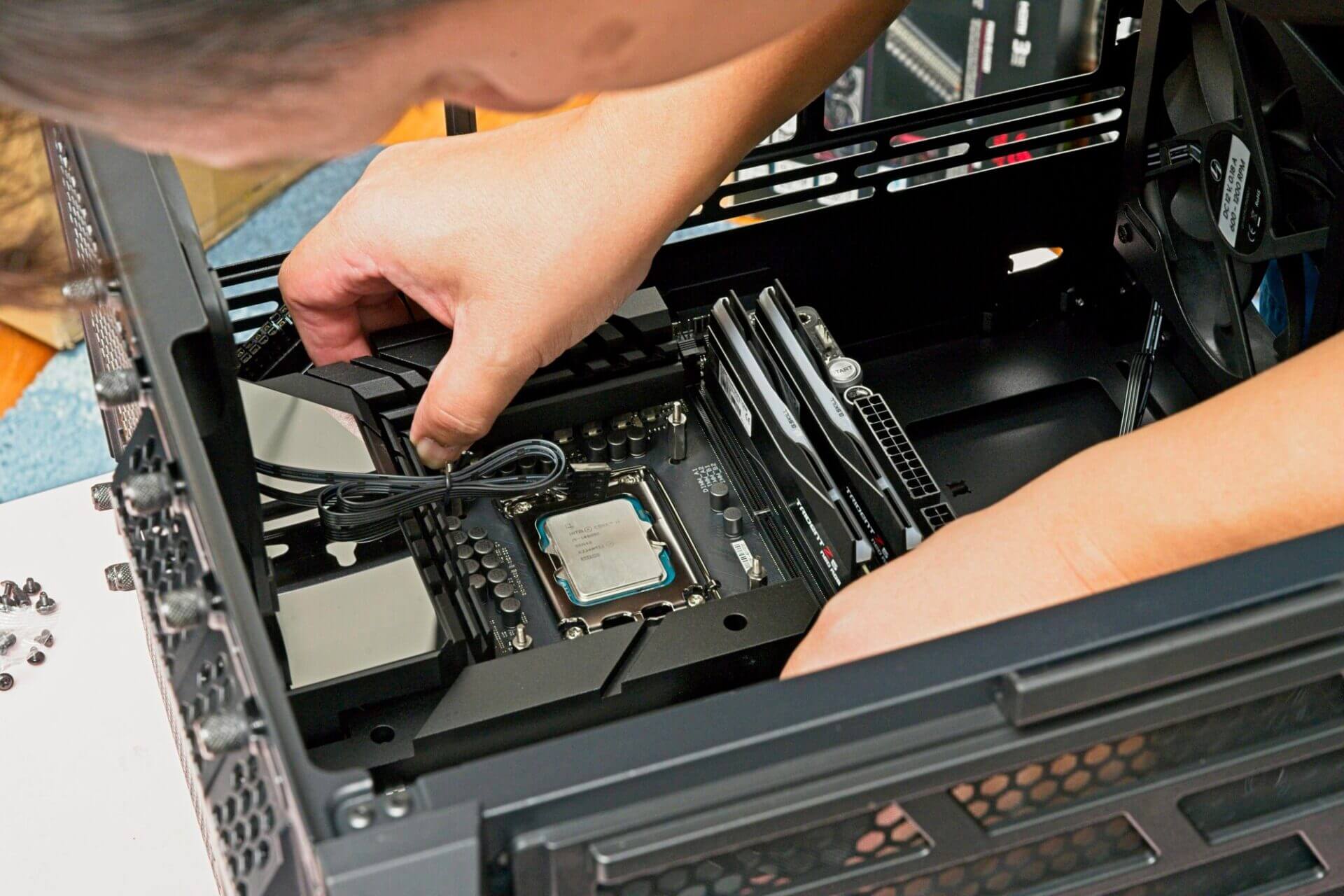 Özel PC Sistemi 6